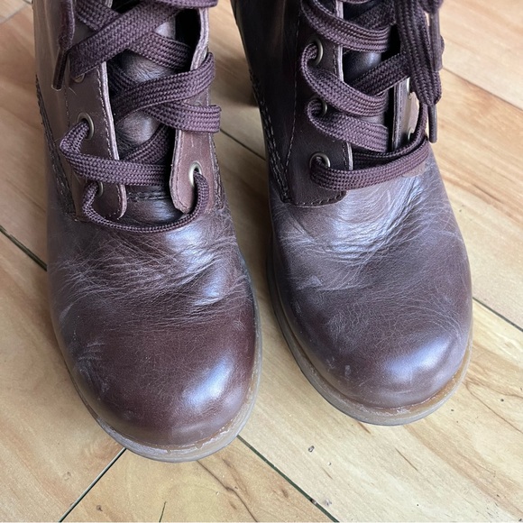 Dr. Martens Diva Darcie Sz 7 Brown Leather Lace Up Heeled Court Boots Victorian - Picture 4 of 8